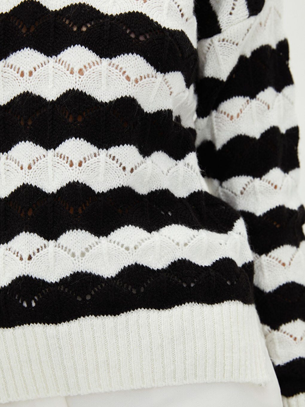 LCWAIKIKI Classic Rollkragen Gestreift Langarm Für Damen Strickpullover -S2BJ15Z8-EEW
