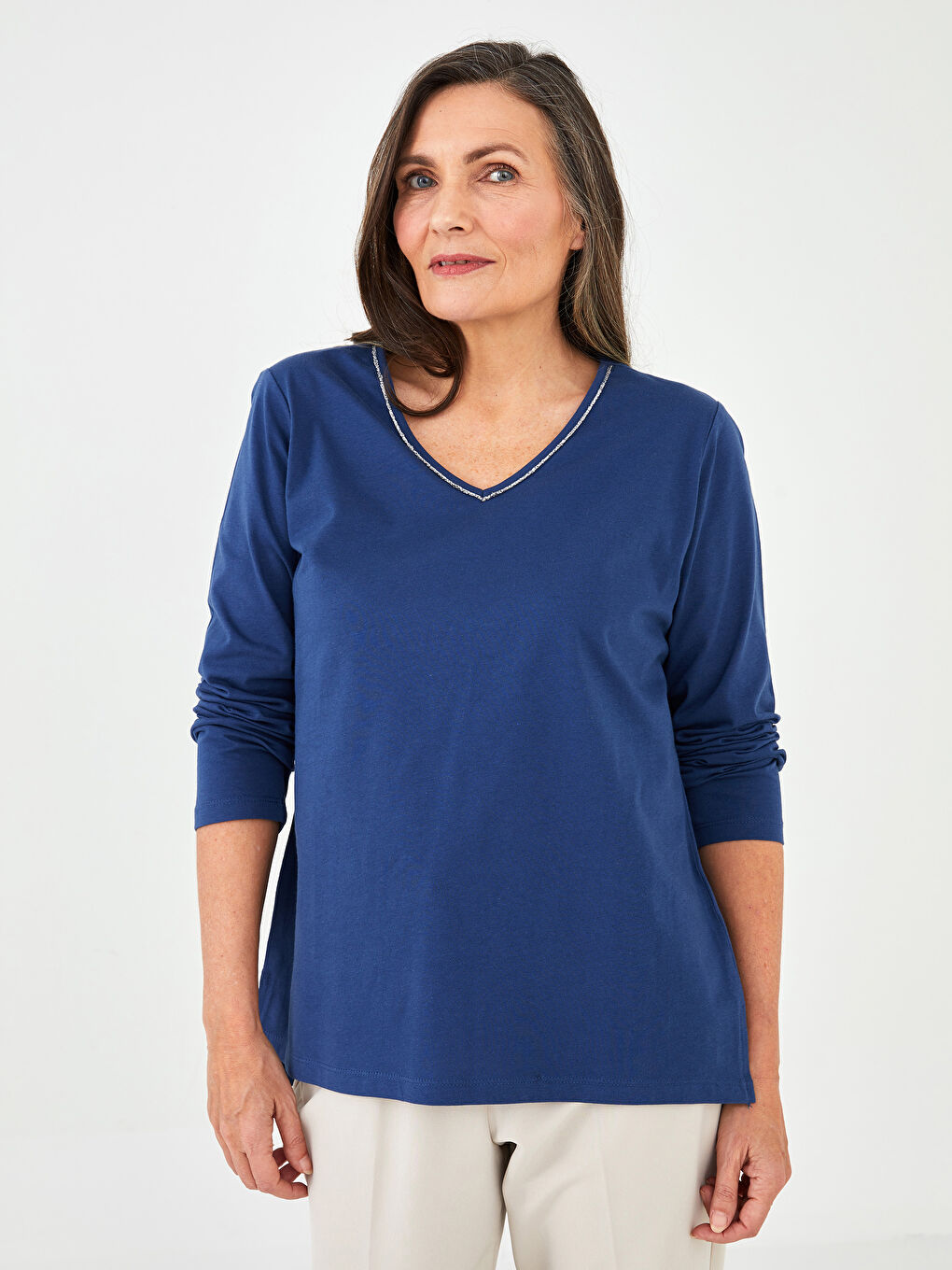 İndigo V Yaka Düz Uzun Kollu Pamuklu Kadın Tişört-1