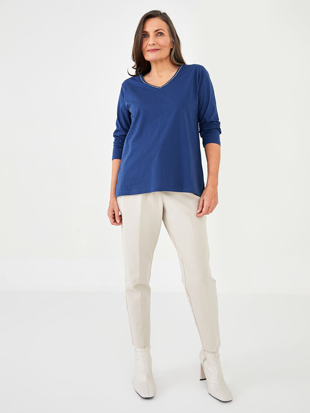 İndigo V Yaka Düz Uzun Kollu Pamuklu Kadın Tişört-3