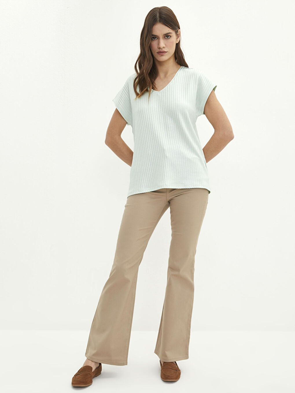 Turkuaz V Yaka Düz Kısa Kollu Penye Kadın Tişört-2