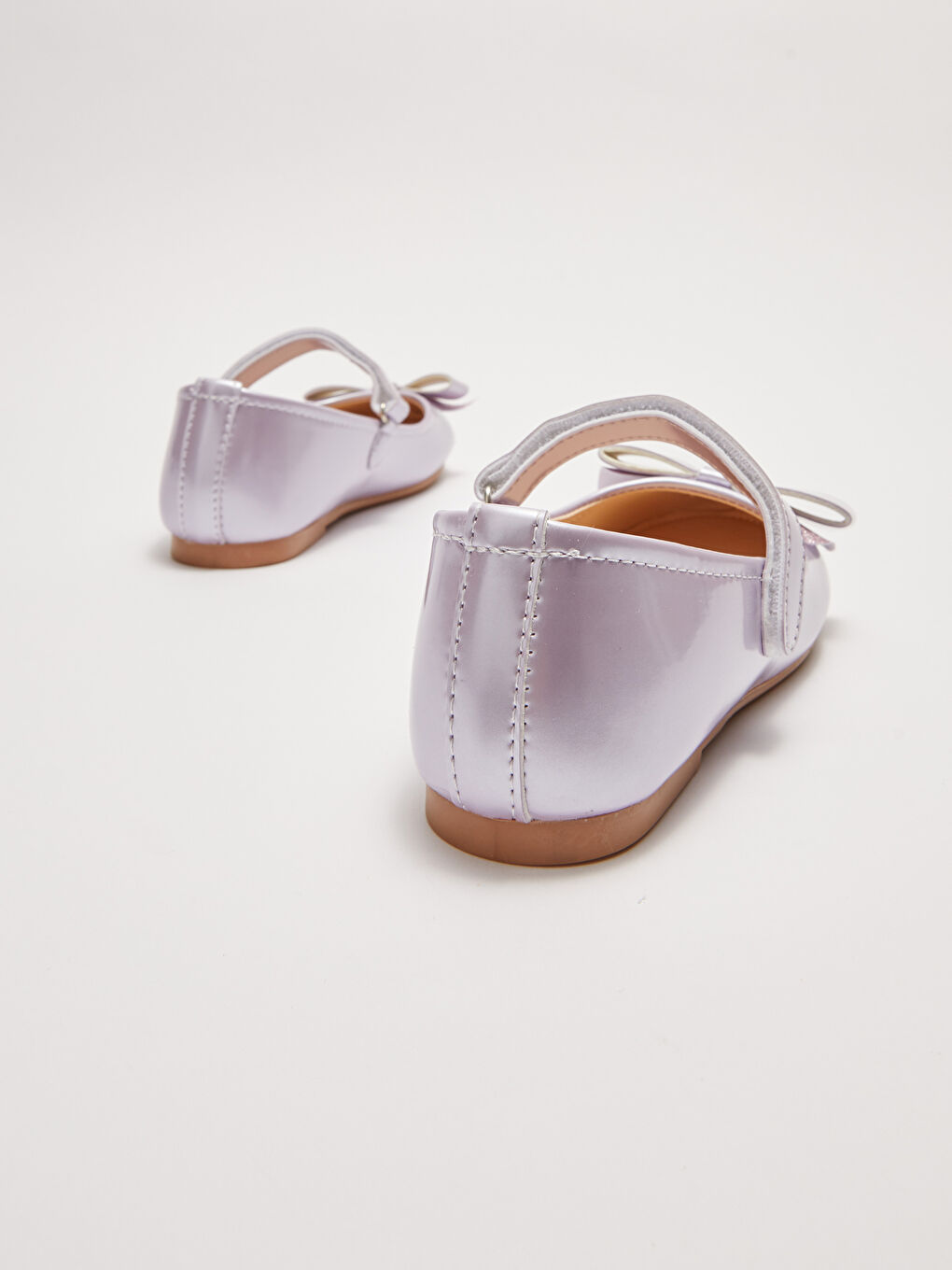 LCW STEPS Shiny Leather Look Bow Detail Velcro Fastening Girls' Flat Shoes -S2BK01Z4-FYE