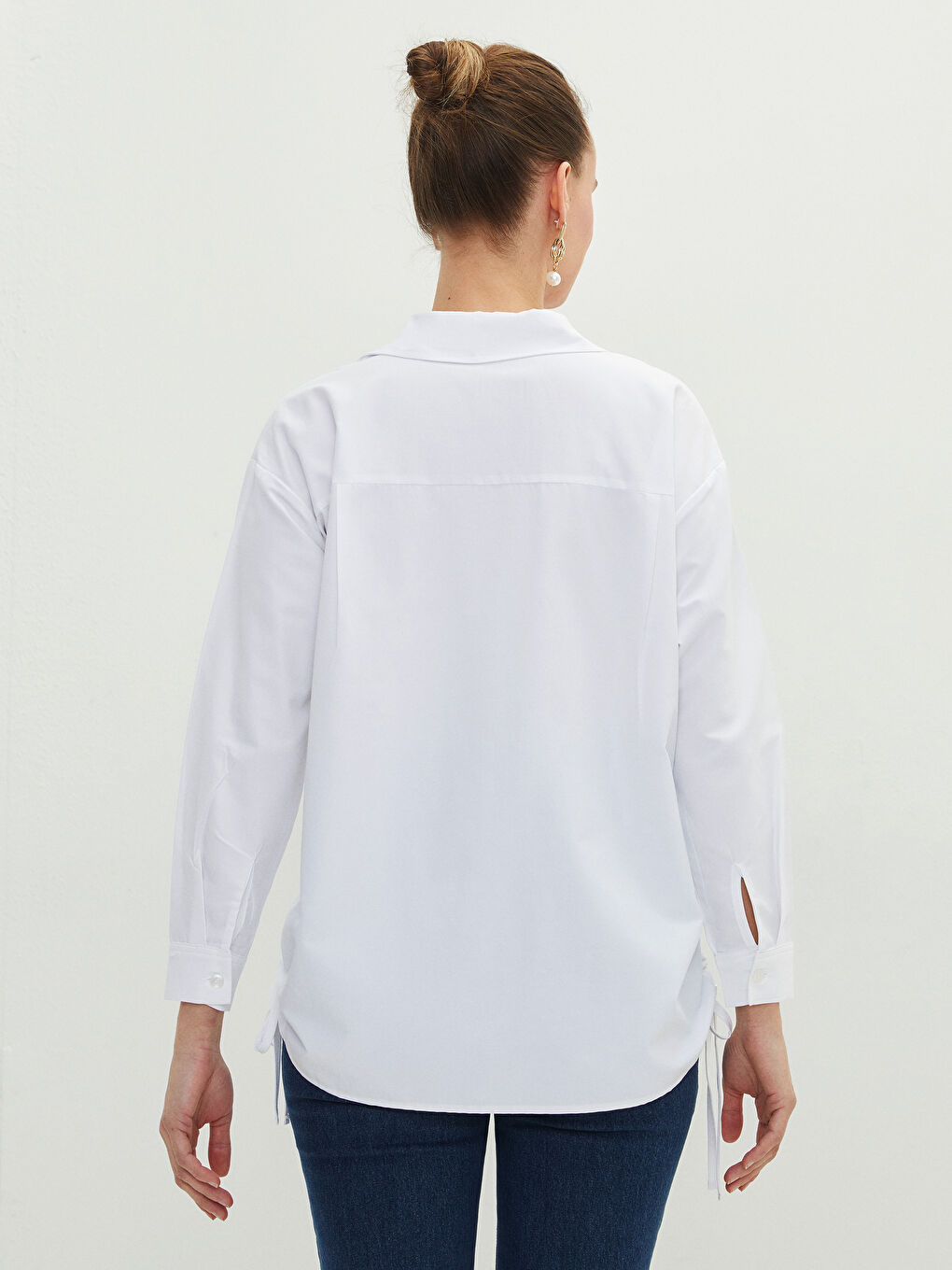 قميص حوامل بوبلين بأكمام طويلة وقصة عادية بأزرار-4