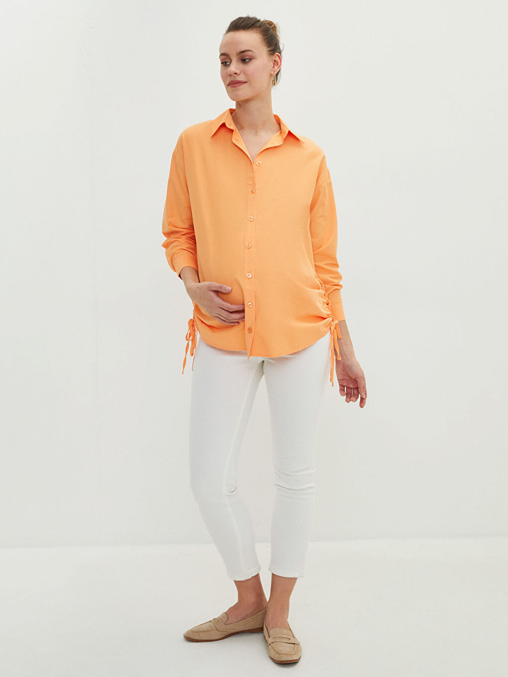 LCWAIKIKI Maternity Geknöpftes Regular Langarm Popeline Umstandshemd -S2BK07Z8-KVA