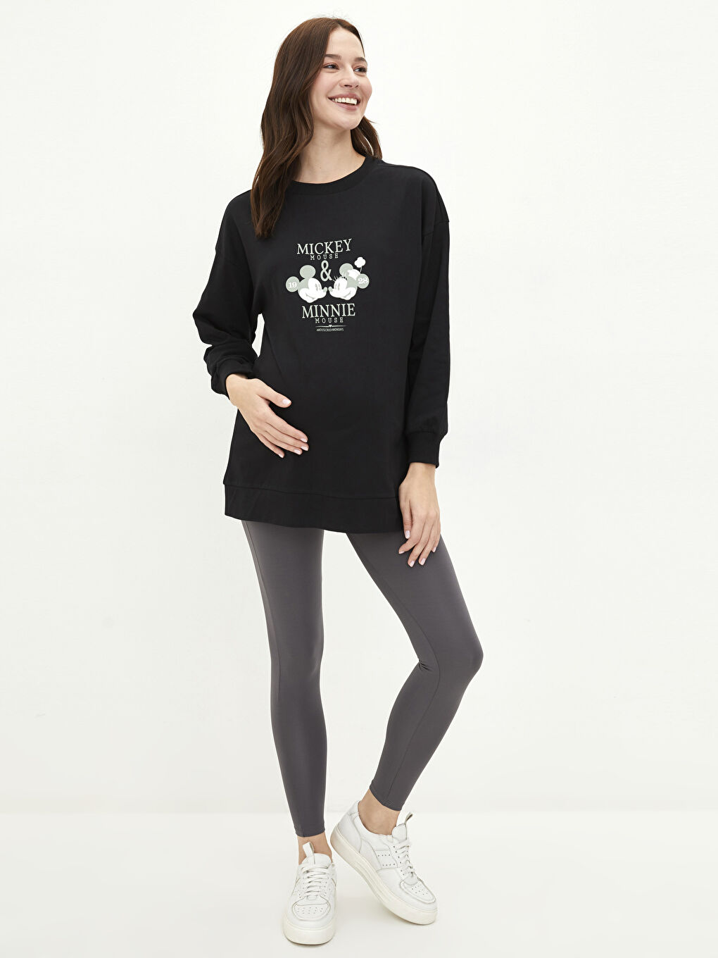 LCWAIKIKI Maternity Siyah Bisiklet Yaka Mickey Mouse Baskılı Uzun Kollu Pamuklu Hamile Sweatshirt - 2