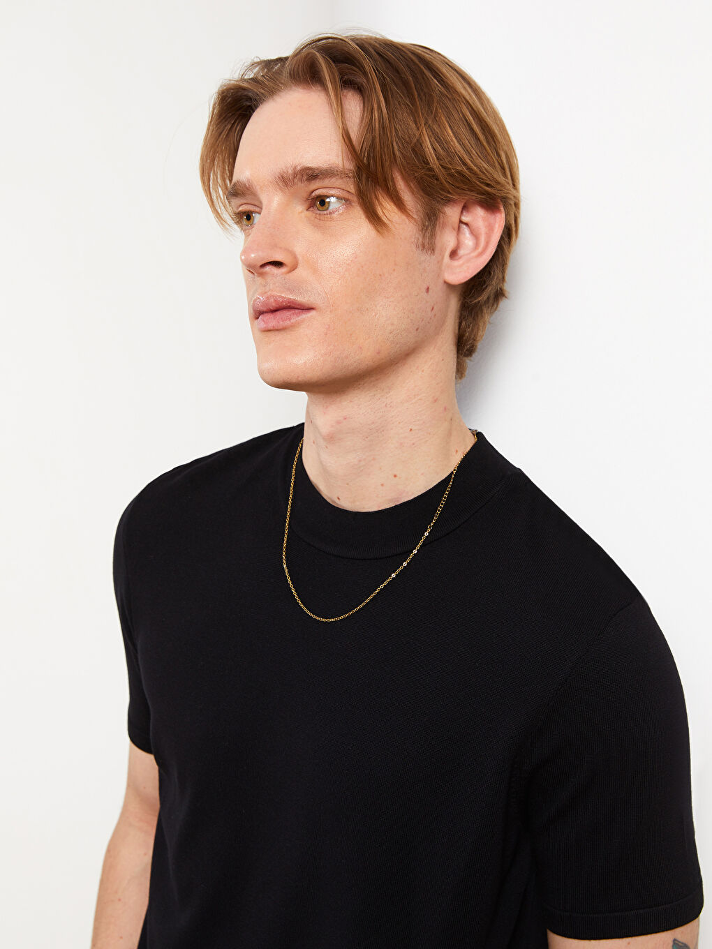 Siyah Bisiklet Yaka Kısa Kollu Erkek Triko Kazak-1