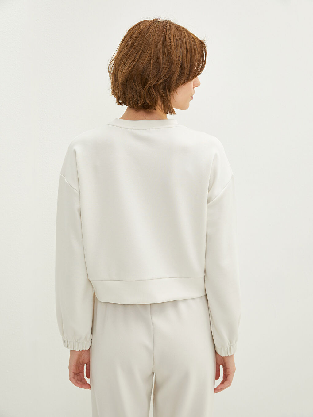 Ekru Bisiklet Yaka Düz Uzun Kollu Kadın Sweatshirt-4