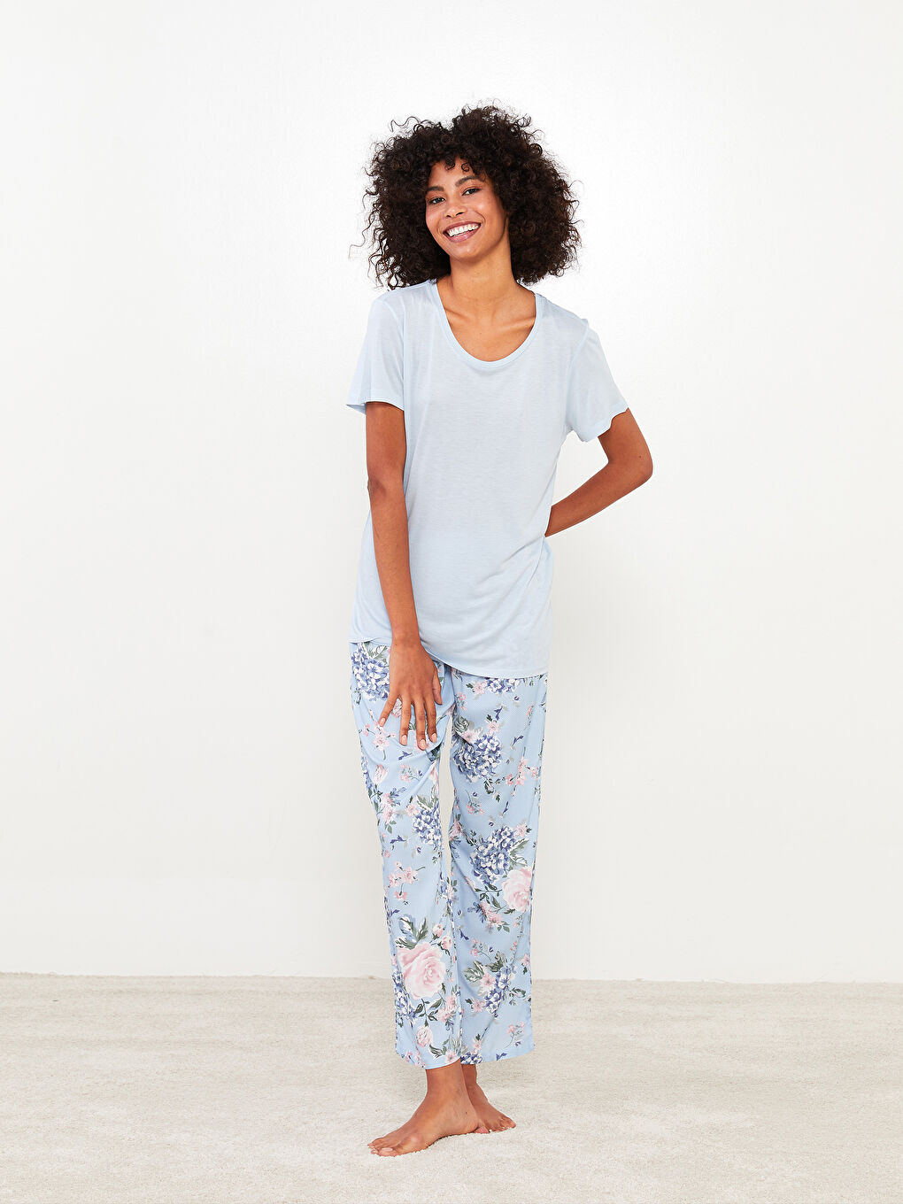 Crew Neck Floral Short Sleeve Viscose Women's Pajamas Set-1