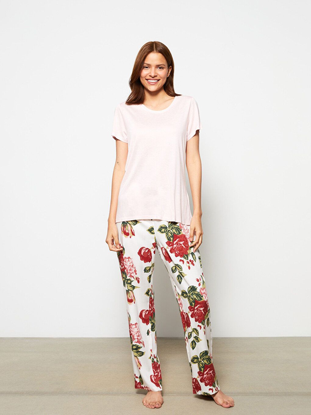 Crew Neck Floral Short Sleeve Viscose Women's Pyjamas Set