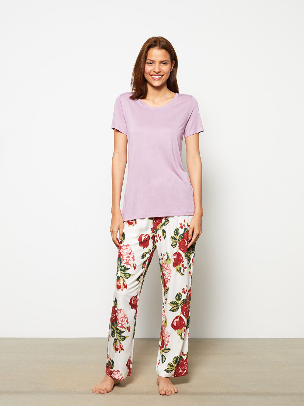 Crew Neck Floral Short Sleeve Viscose Women's Pajamas Set-1