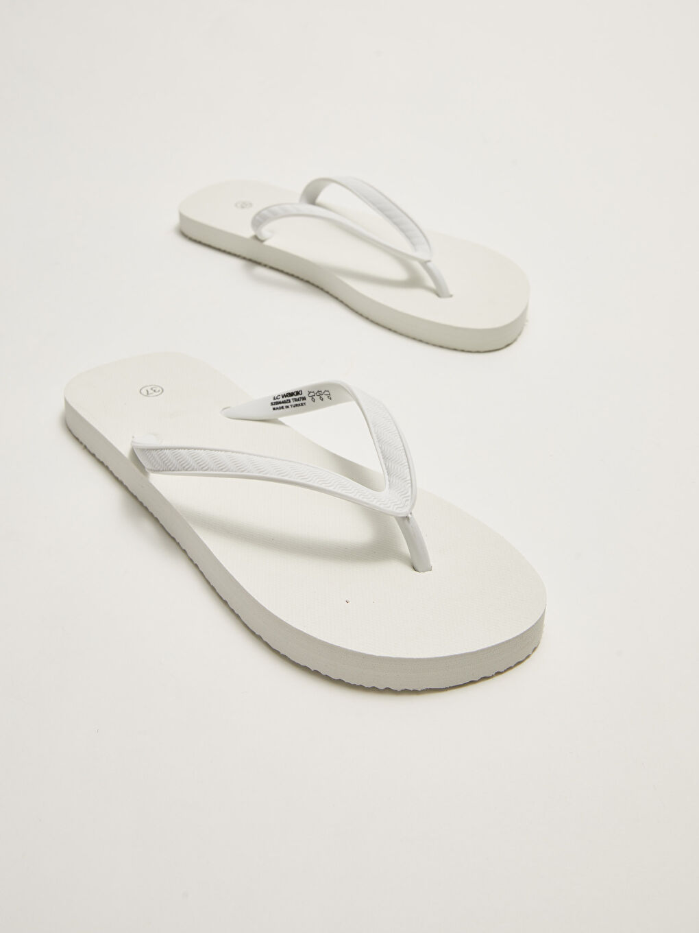 Beyaz Parmak Arası Kadın Plaj Terliği-4