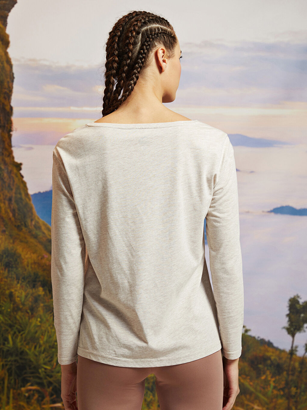 Bej Kayık Yaka Düz Uzun Kollu Kadın Outdoor Tişört-3