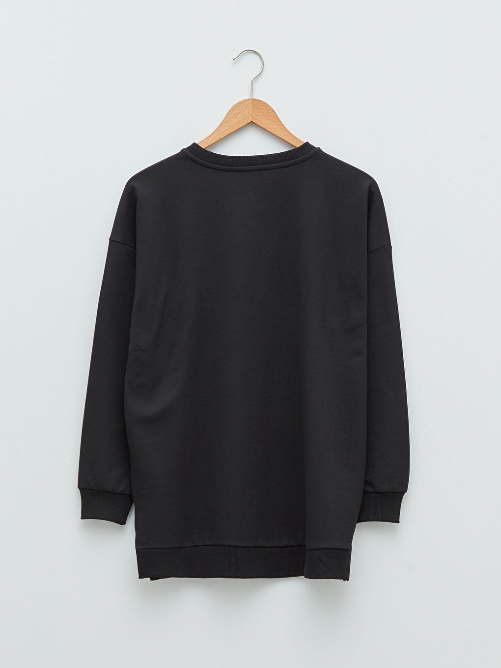 Siyah Bisiklet Yaka Nakışlı Uzun Kollu Oversize Kadın Sweatshirt Tunik-5