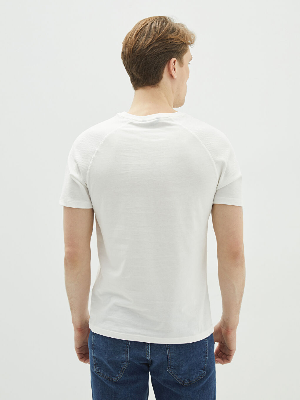 Ekru Bisiklet Yaka Kısa Kollu Erkek Tişört-4