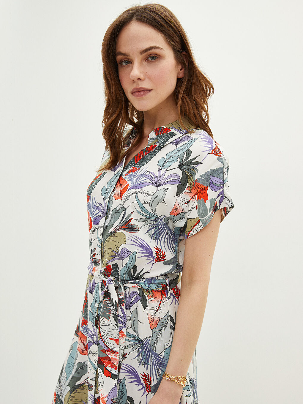 Mavi Çiçekli Kısa Kollu Viskon Kadın Gömlek Elbise-1