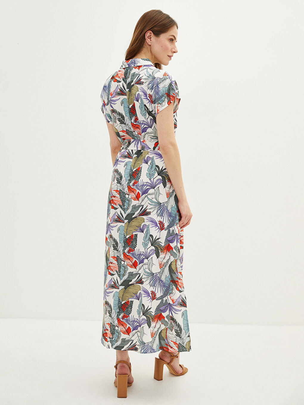 Mavi Çiçekli Kısa Kollu Viskon Kadın Gömlek Elbise-4