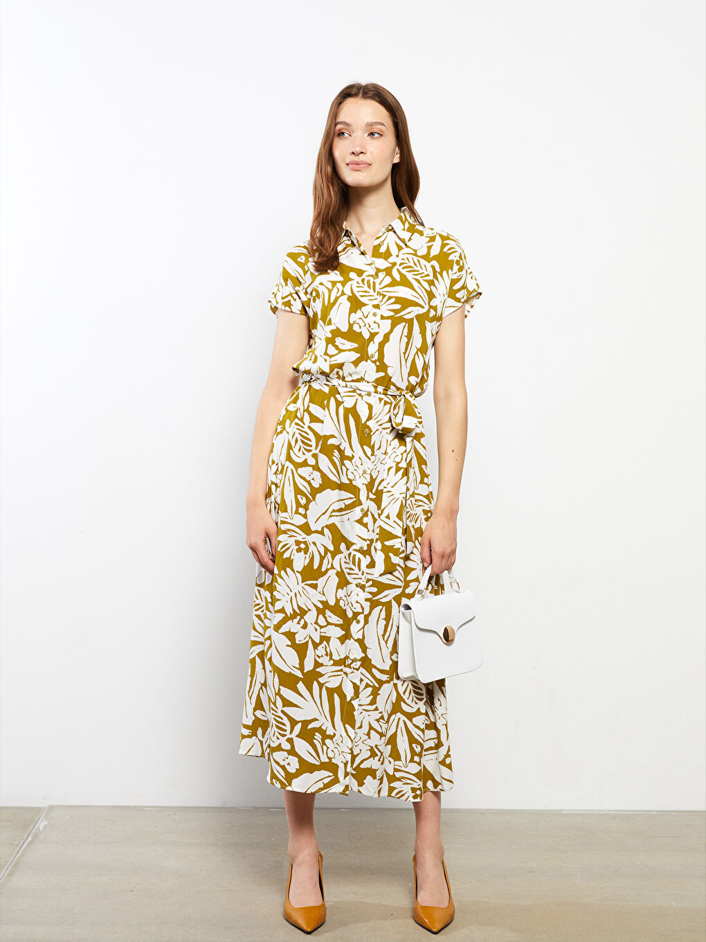 Yeşil Çiçekli Kısa Kollu Viskon Kadın Gömlek Elbise