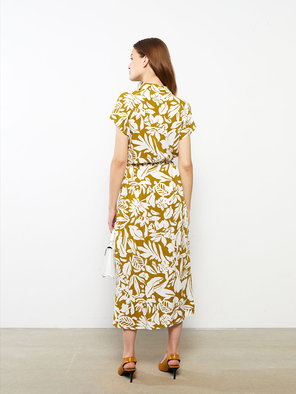 Yeşil Çiçekli Kısa Kollu Viskon Kadın Gömlek Elbise-4