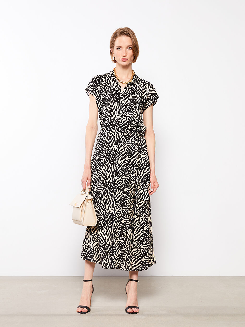 Robe de chemise en viscose à manches courtes à motifs pour femme