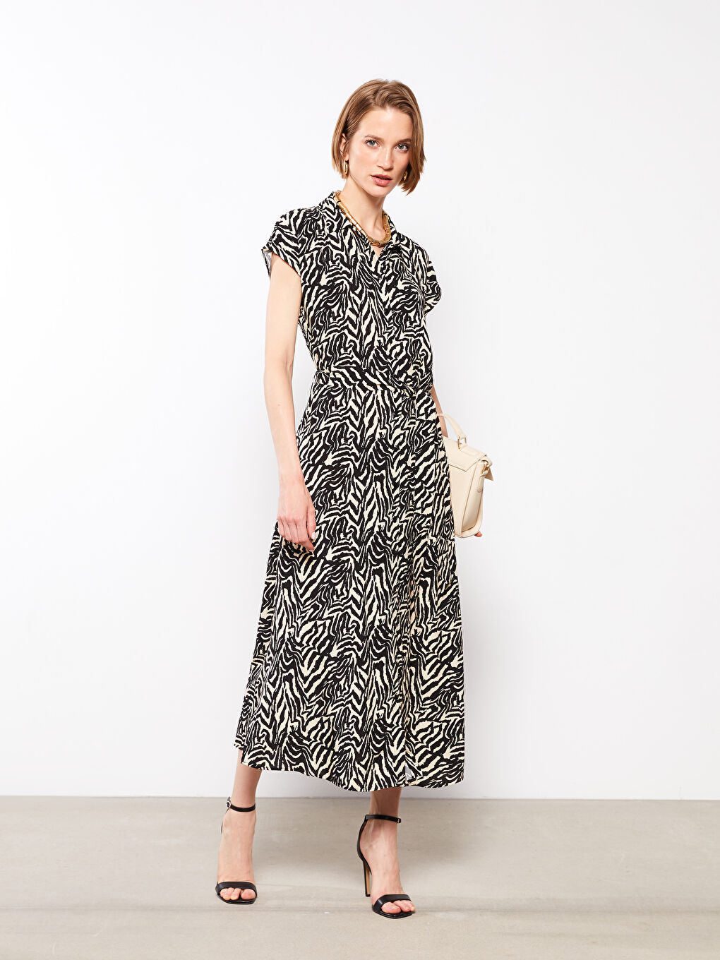 Robe de chemise en viscose à manches courtes à motifs pour femme-1
