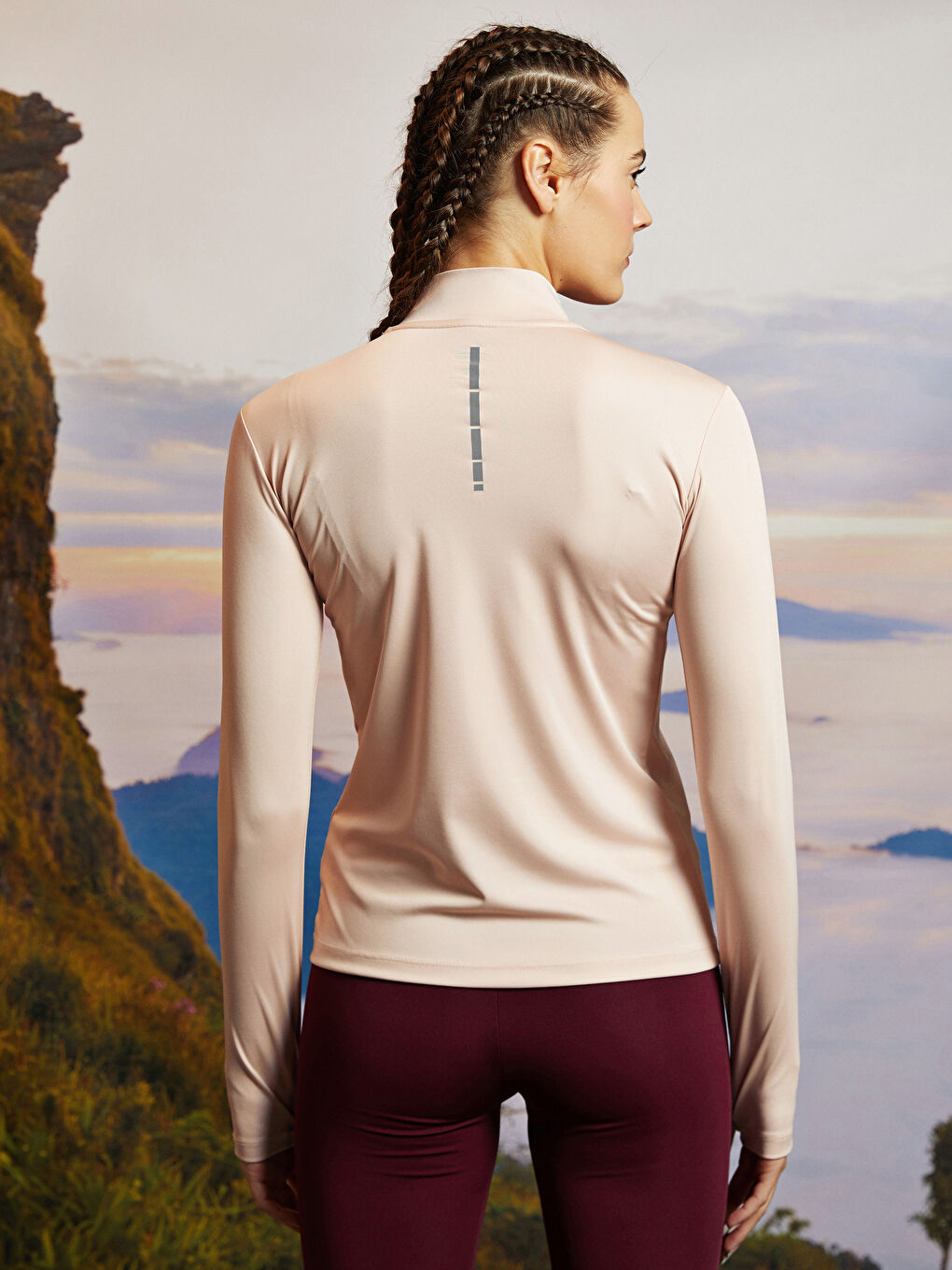 Pembe Dik Yaka Baskılı Uzun Kollu Kadın Outdoor Tişört-4