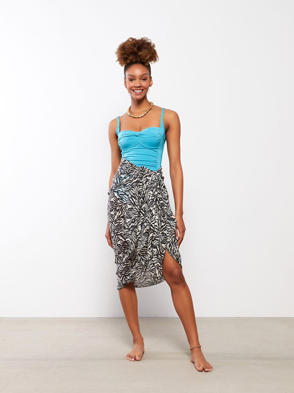 Bej Desenli Poplin Kadın Pareo