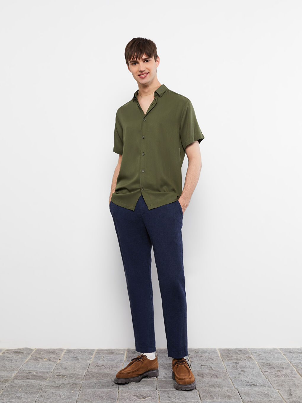 Haki Regular Fit Kısa Kollu Gabardin Erkek Gömlek-1