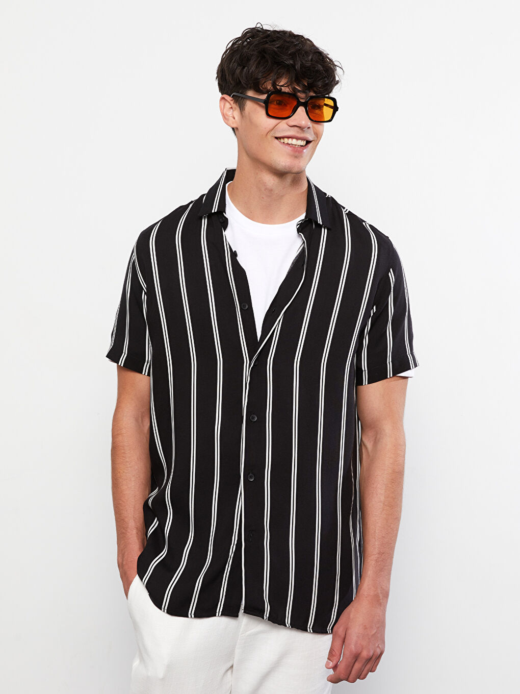 Regulär Geschnittenes Kurzarm Gestreiftes Popeline Herrenhemd-2