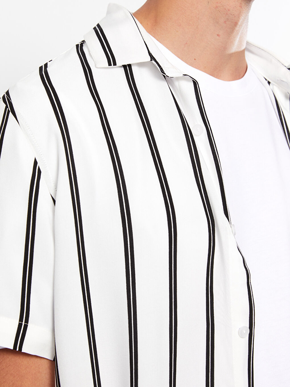 Beyaz Regular Fit Kısa Kollu Çizgili Poplin Erkek Gömlek-3