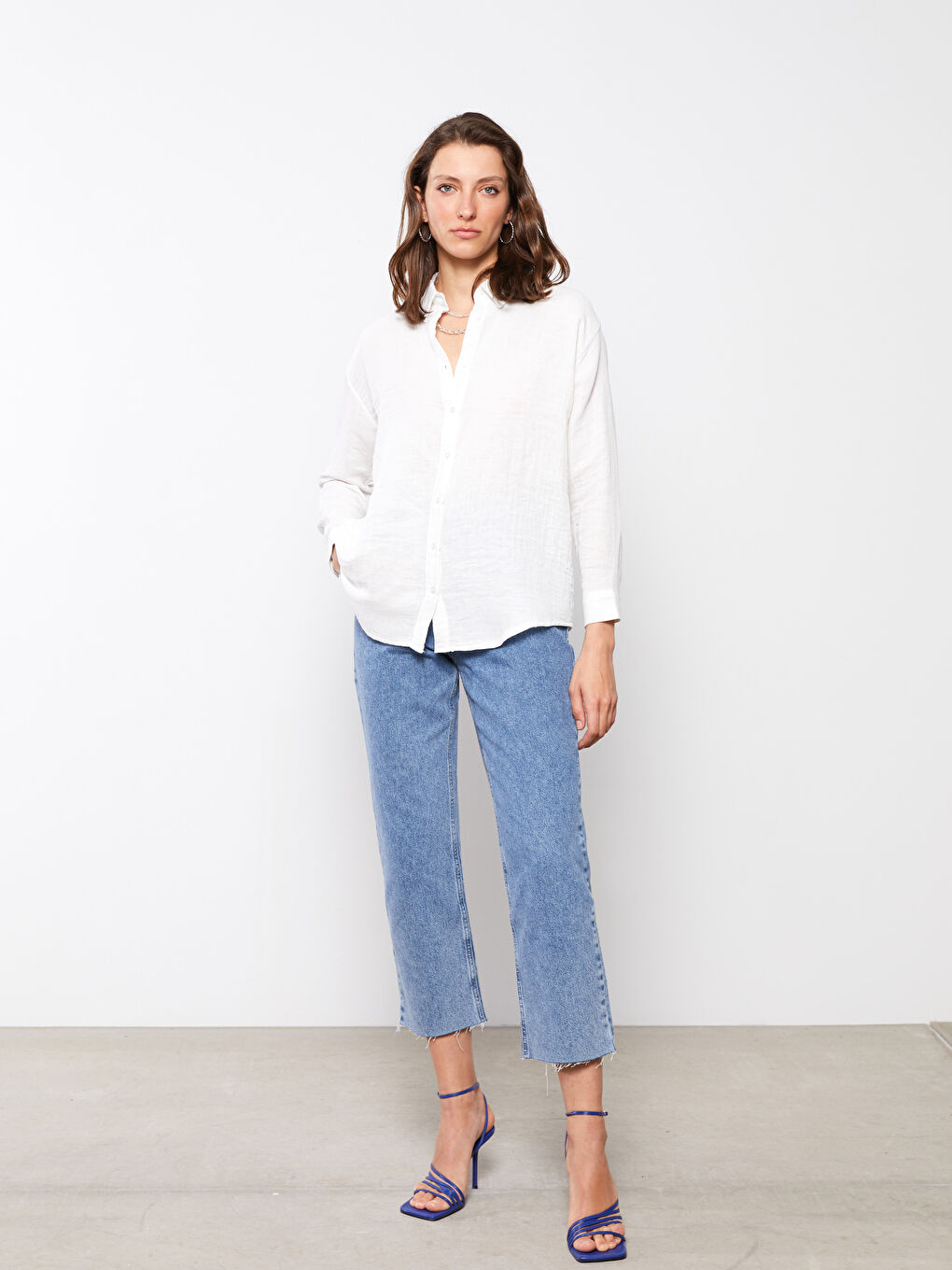 Ekru Önden Düğme Kapamalı Düz Uzun Kollu Kadın Gömlek