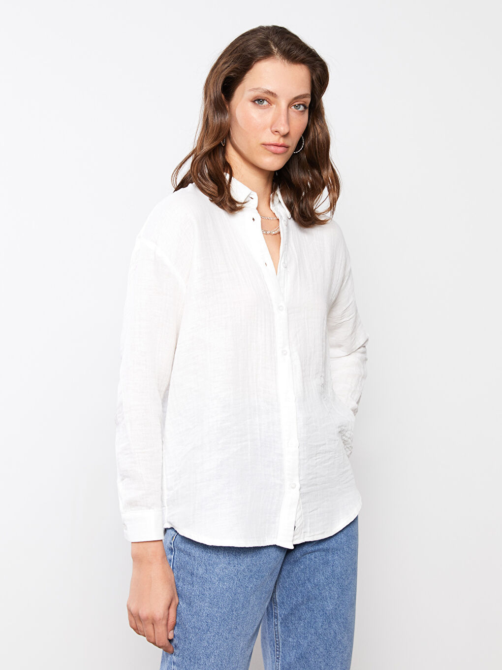 Ekru Önden Düğme Kapamalı Düz Uzun Kollu Kadın Gömlek-2
