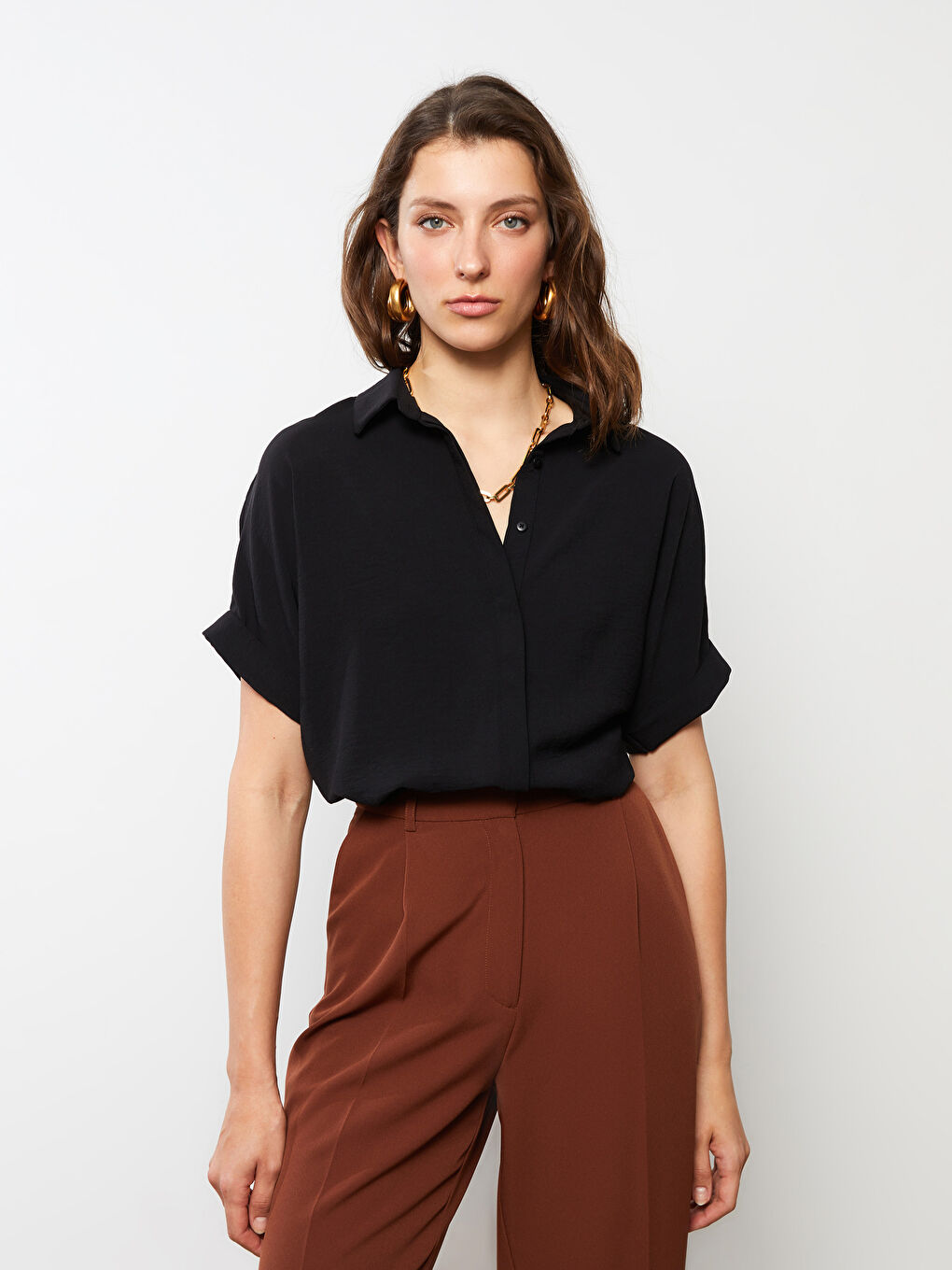 Chemise Femme à Manches Courtes Droite avec Fermeture à Boutons sur le Devant-2