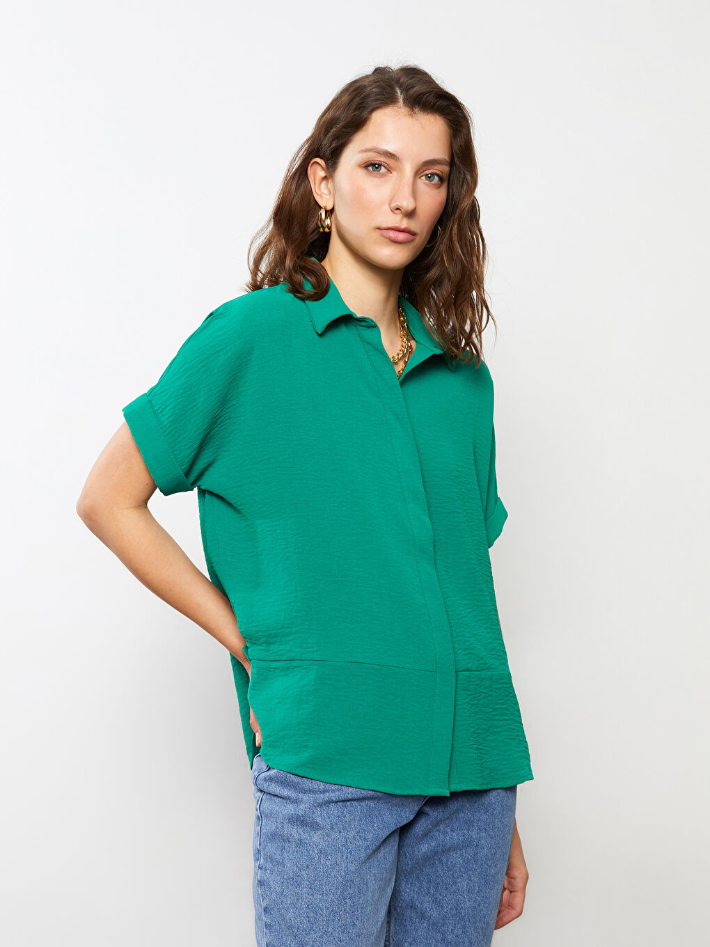 Chemise Femme à Manches Courtes Droite avec Fermeture à Boutons sur le Devant-4
