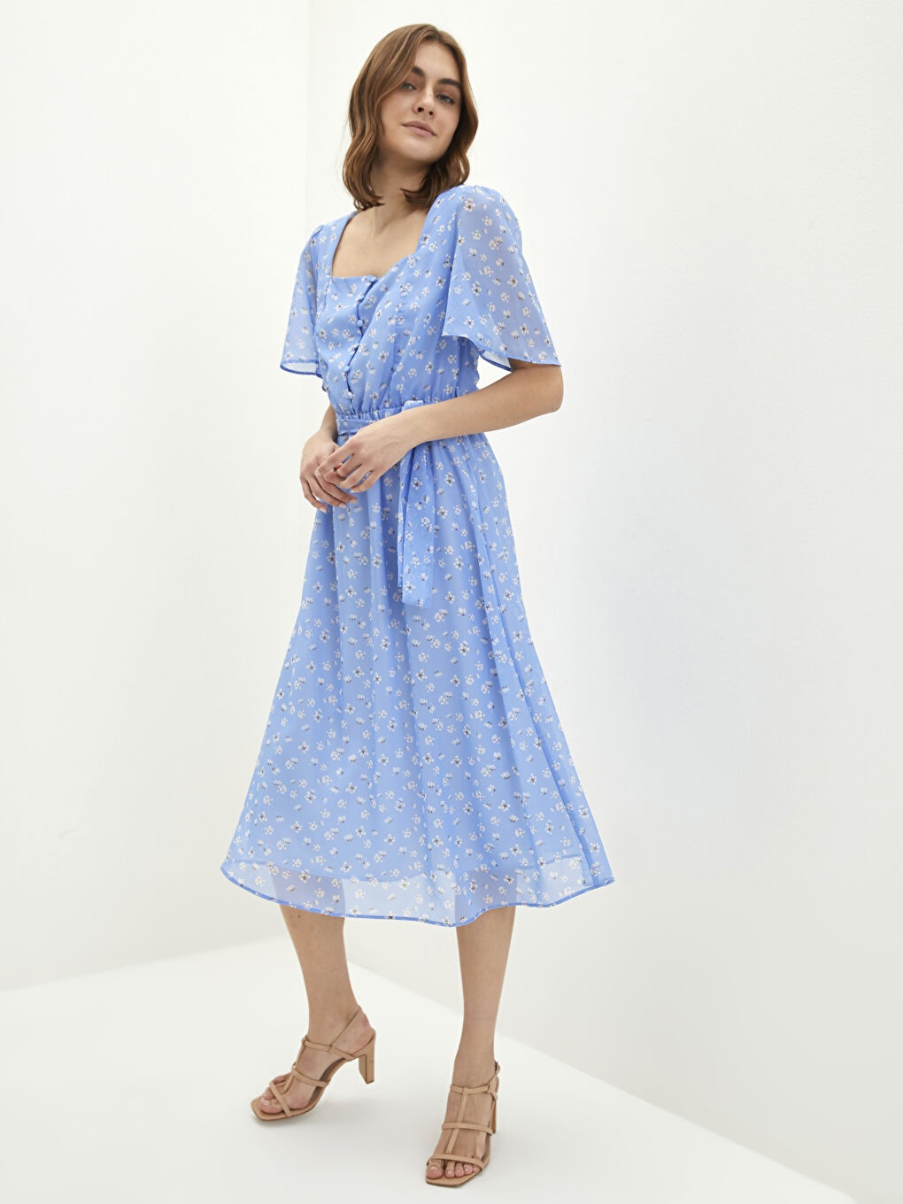 Mavi Kare Yaka Desenli Kısa Kollu Kadın Elbise