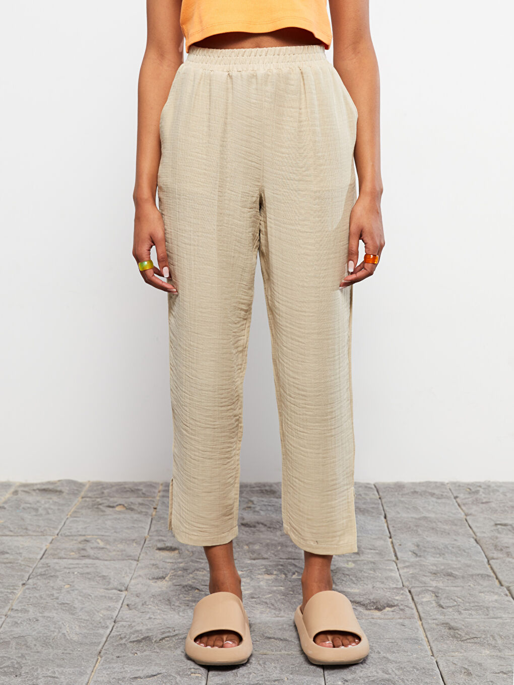 Женские прямые брюки с эластичным поясом и карманами-2