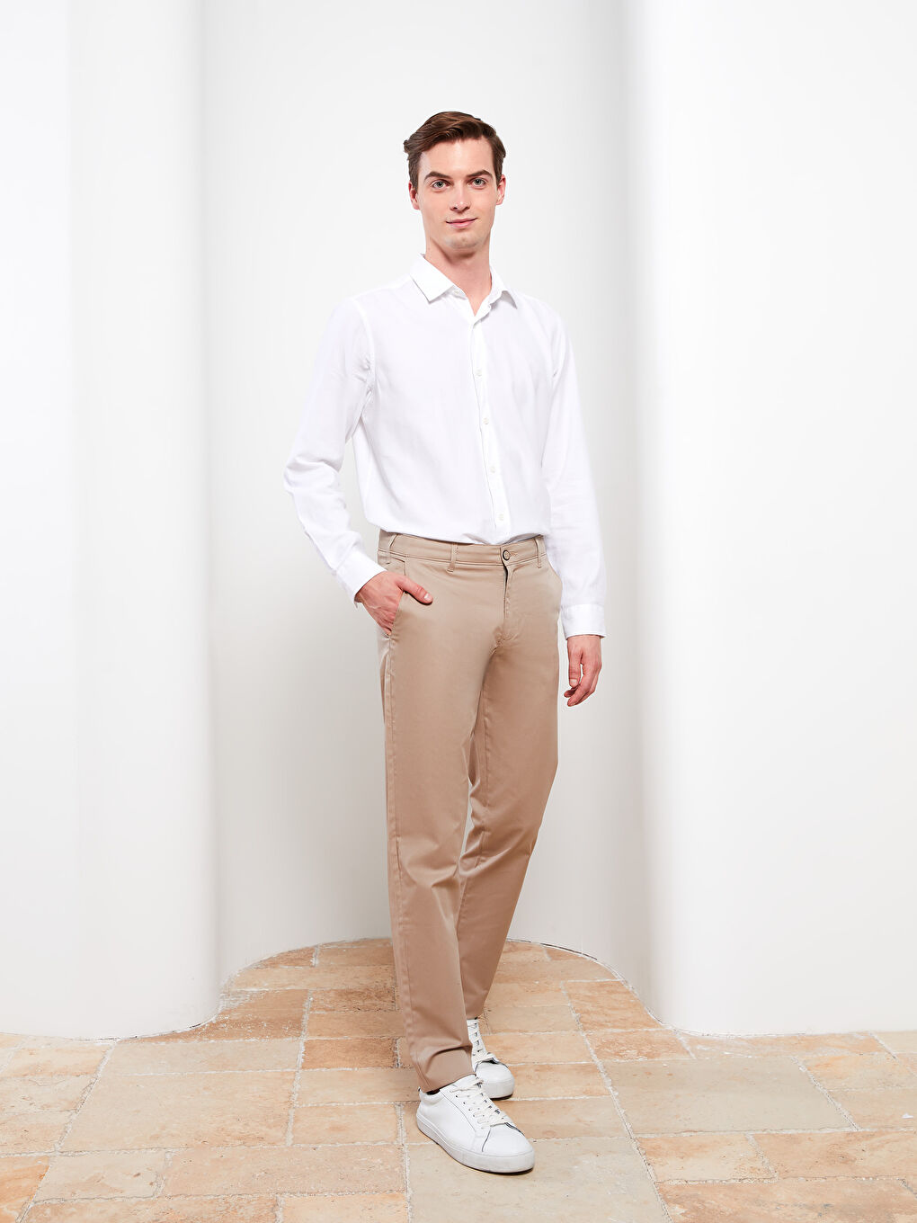 LCWAIKIKI Classic Slim Fit Gabardine Men's Chino Trousers -S2BR65Z8-S2R