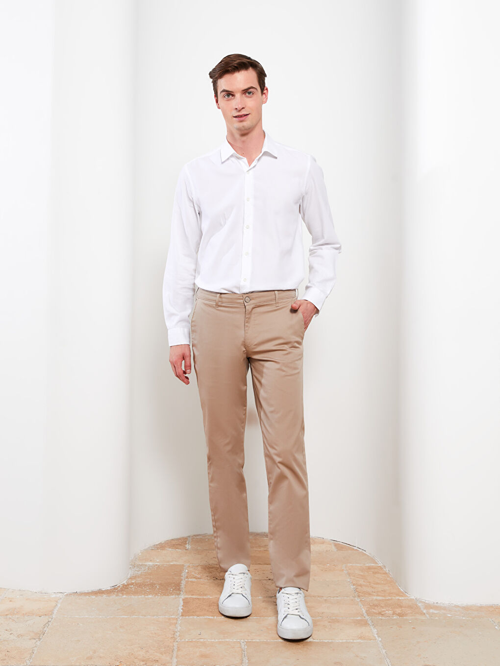 LCWAIKIKI Classic Slim Fit Gabardine Men's Chino Trousers -S2BR65Z8-S2R