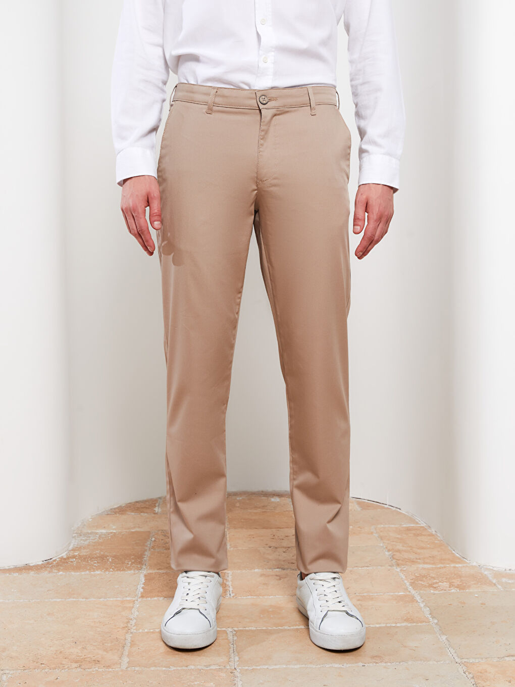 LCWAIKIKI Classic Slim Fit Gabardine Men's Chino Trousers -S2BR65Z8-S2R