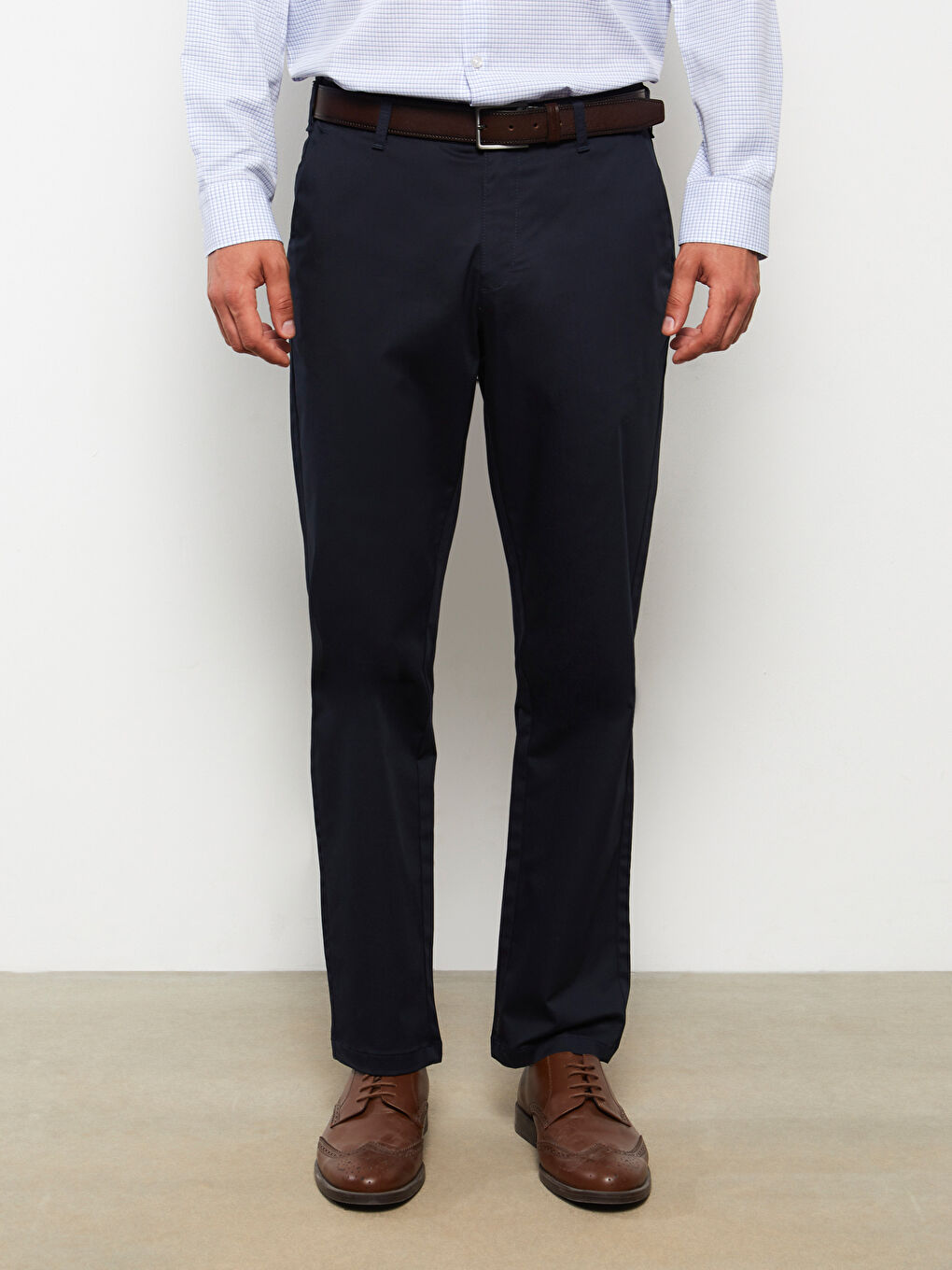 Брюки чино стандартного кроя для мужчин-2