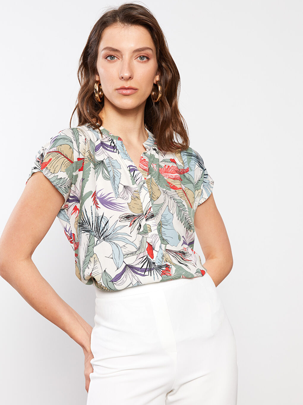 Henley Neckline Pattern Short Sleeve Crepe Women's Blouse-1