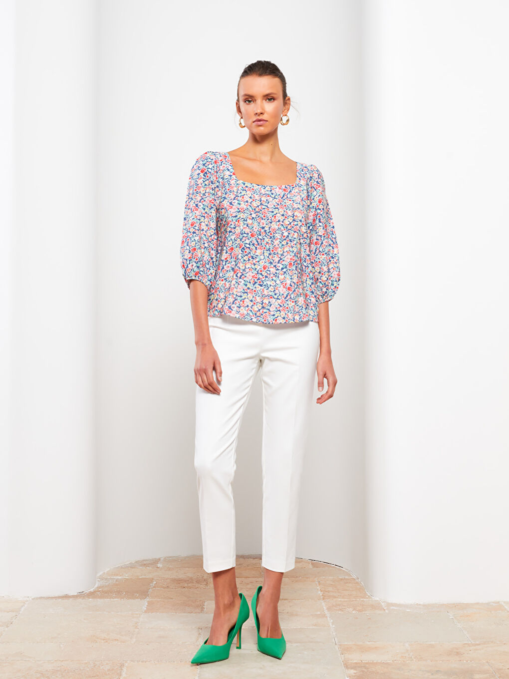 Square Collar Floral Women's Blouse