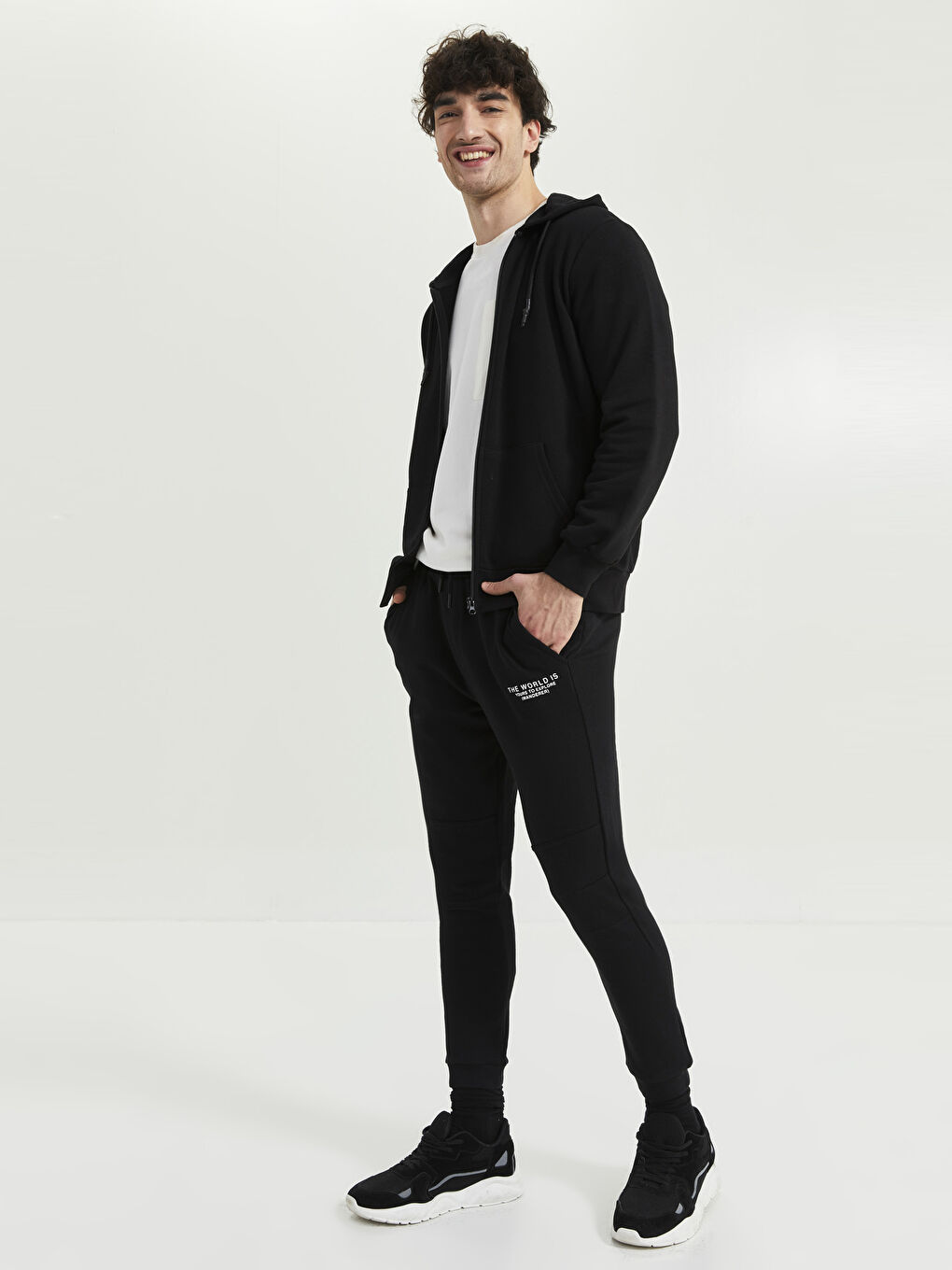 Siyah Standart Kalıp Erkek Eşofman Altı-1