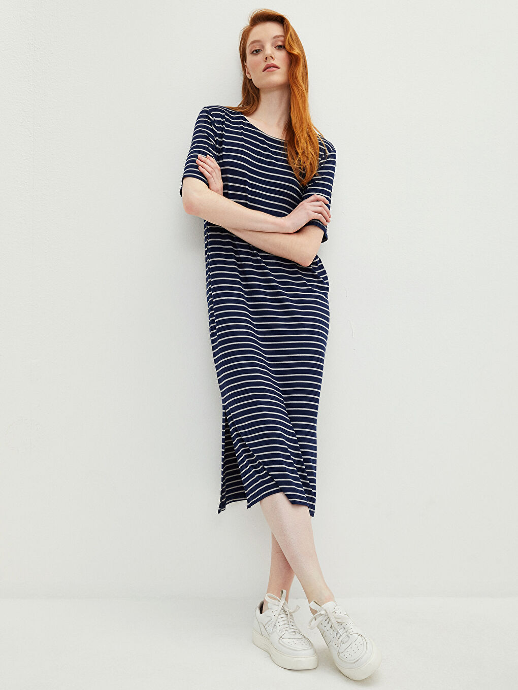 Lacivert Bisiklet Yaka Çizgili Kısa Kollu Kadın Elbise