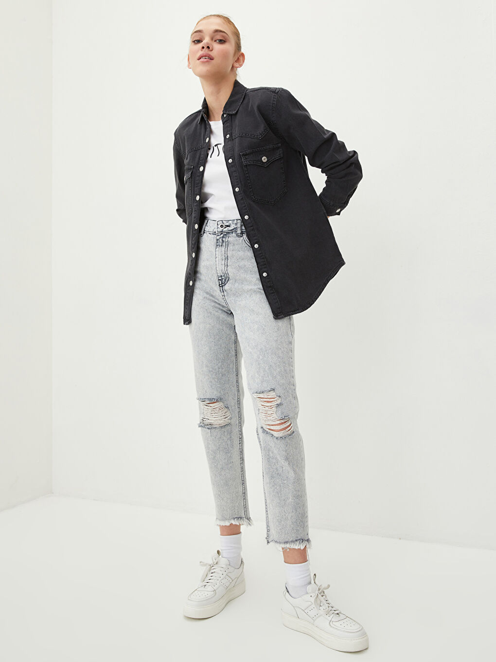 قميص جينز روديو للسيدات بأزرار أمامية وكم طويل مستقيم-2