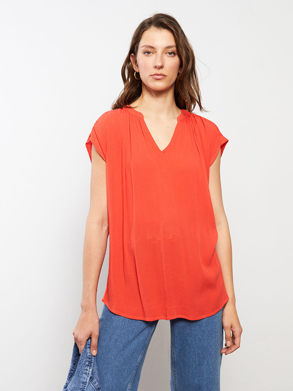 LC Waikiki Crew Neck Straight Short Sleeve Viscose Women's Blouse -S2BS85Z8-GWZ