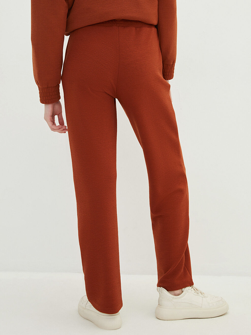 Kahverengi Beli Lastikli Düz Cep Detaylı Kadın Eşofman Altı-3