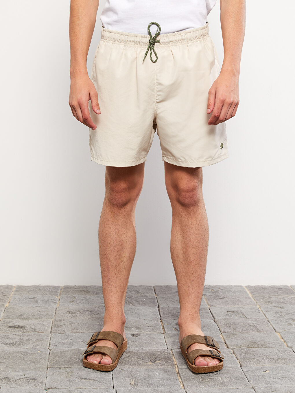 Gri Kısa Boy Nakışlı Erkek Deniz Şortu-2