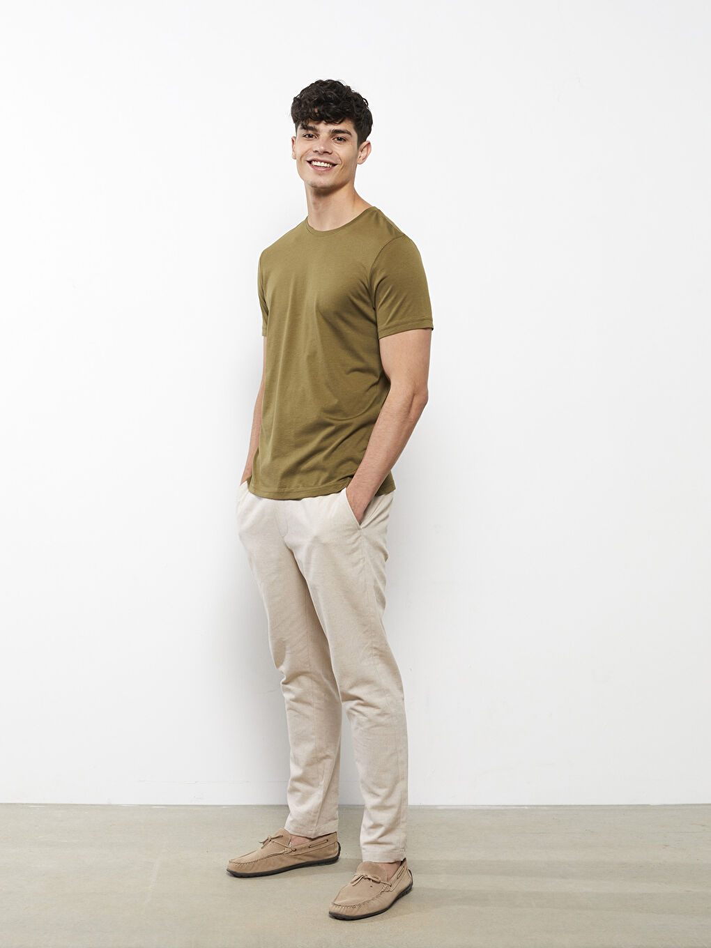 Haki Bisiklet Yaka Kısa Kollu Erkek Tişört-2