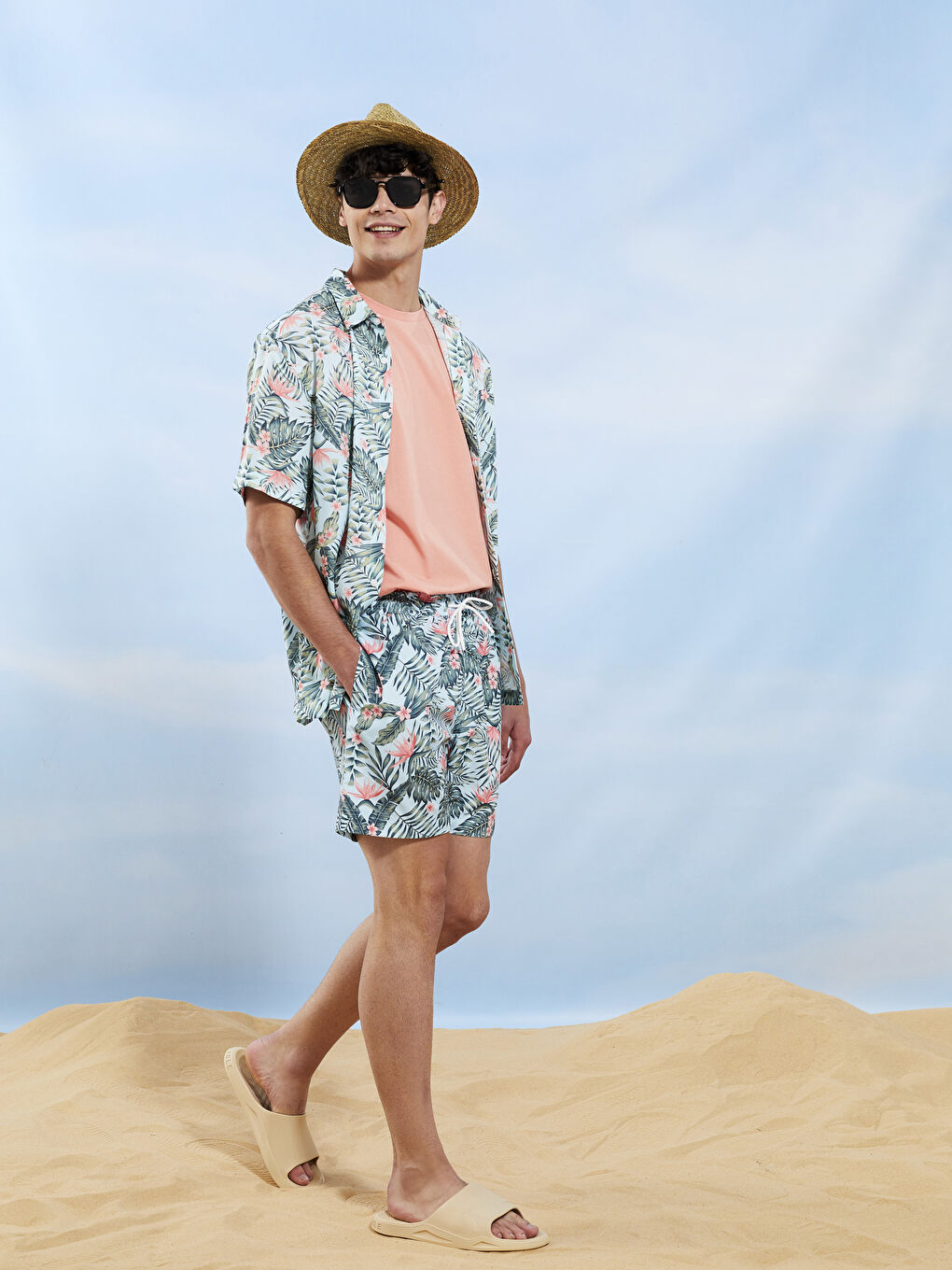 Turkuaz Diz Hizası Boy Desenli Erkek Deniz Şortu-2