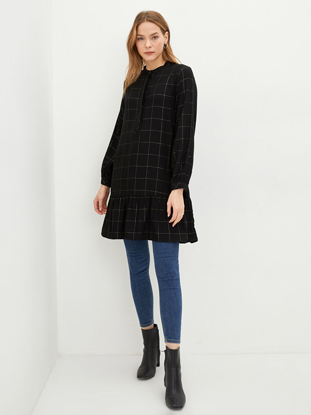 Siyah Bisiklet Yaka Ekose Uzun Kollu Kadın Tunik-1