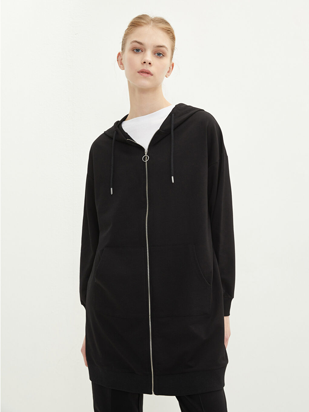 Siyah Kapüşonlu Düz Uzun Kollu Oversize Kadın Spor Hırka